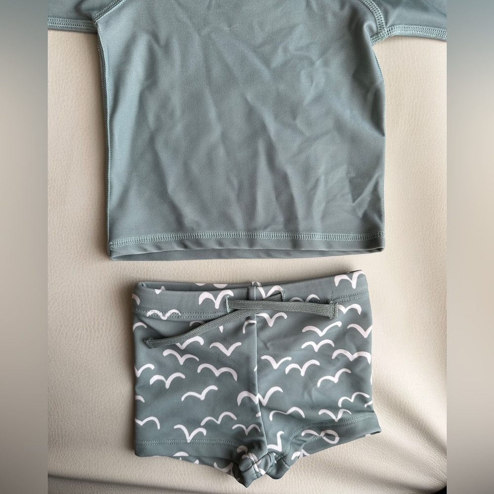 Rylee + Cru Rash-guard Set 0-3 months - Picture 14 of 16